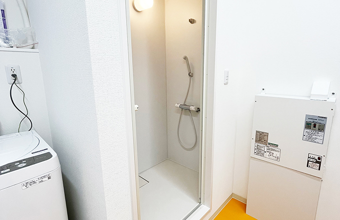 堀内工運新社屋 洗濯機・ロッカー・シャワー室を完備